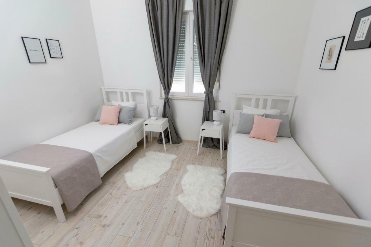 Luxury Villa Castrum Kaštela エクステリア 写真